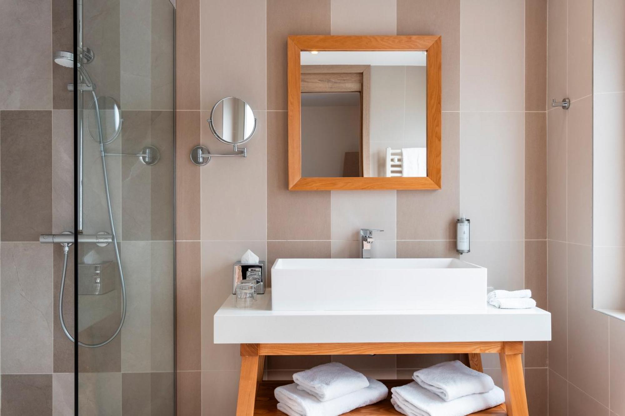 Mercure Maintenon